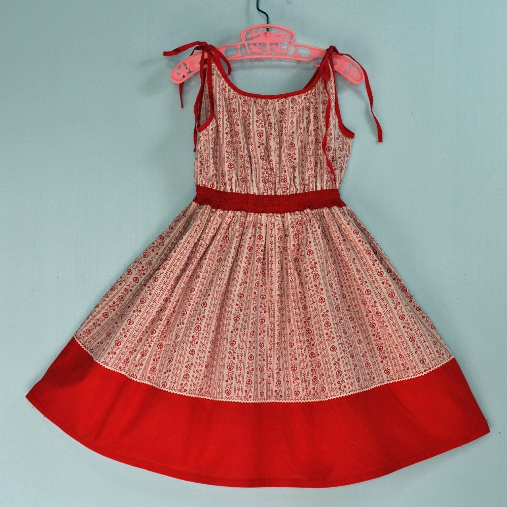 50s little GIRLS cotton SUN dress w/ full skirt retro heart