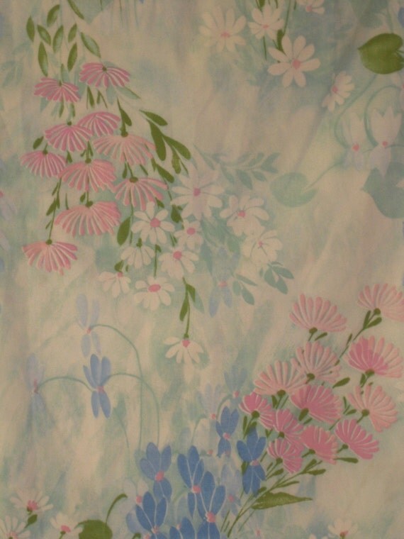 Vintage Floral Flat Sheet. Twin Size. Blue Pink and White