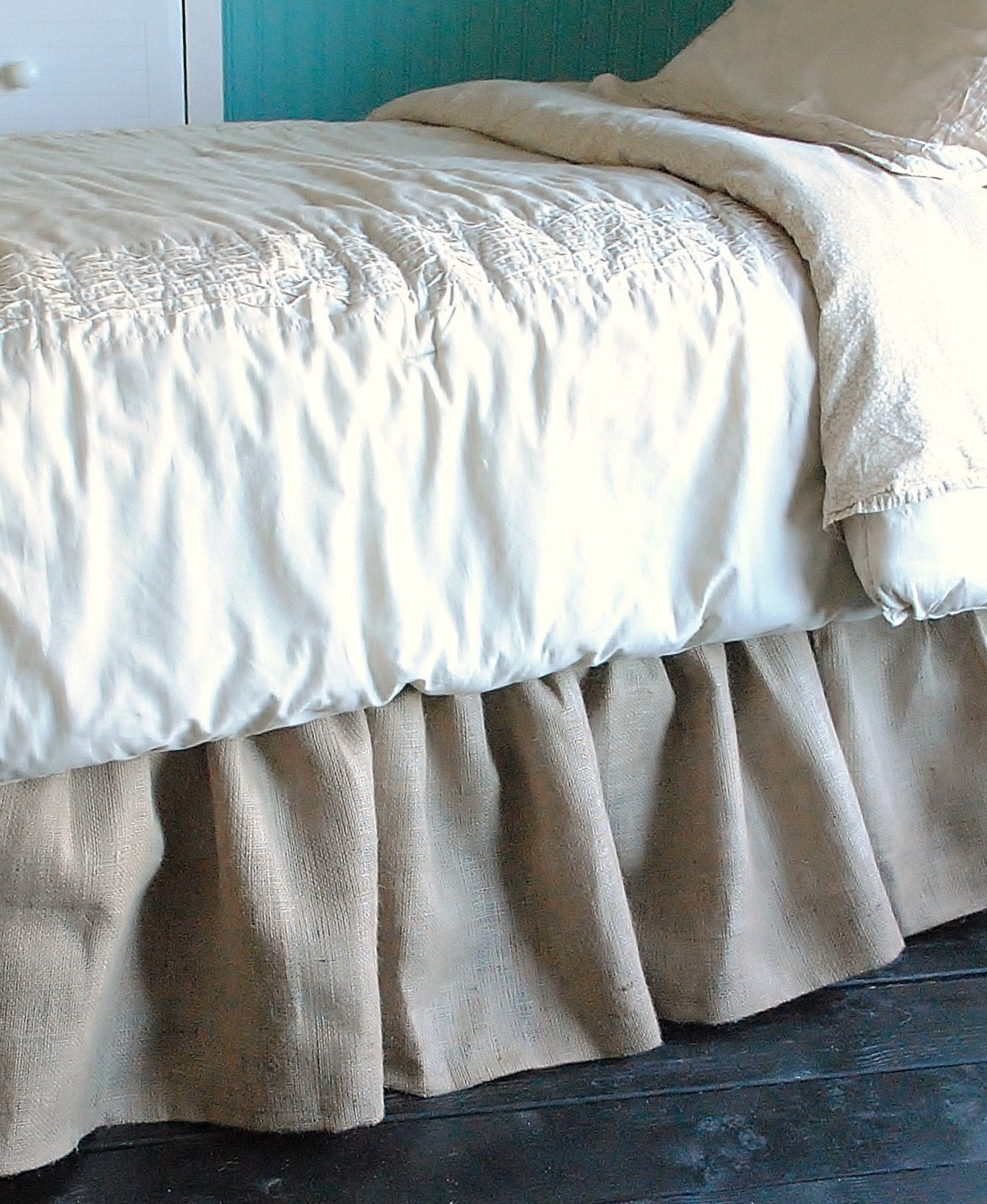 Burlap Bed Skirt Twin and Full by PaulaAndErika on Etsy