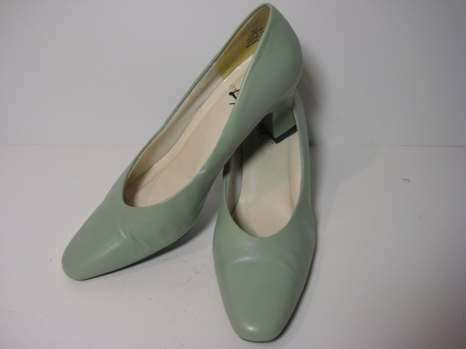mint green pump