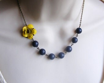 Yellow Necklace. Yellow and Gray Necklace. Flower Necklace. Beaded Necklace. Bridesmaid Necklace. Bridal Jewelry
