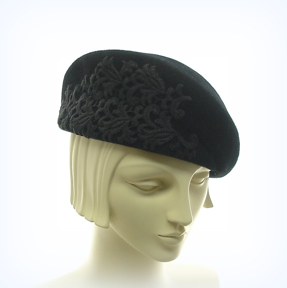 Black BERET Hat for Women / VINTAGE STYLE Fur by TheMillineryShop