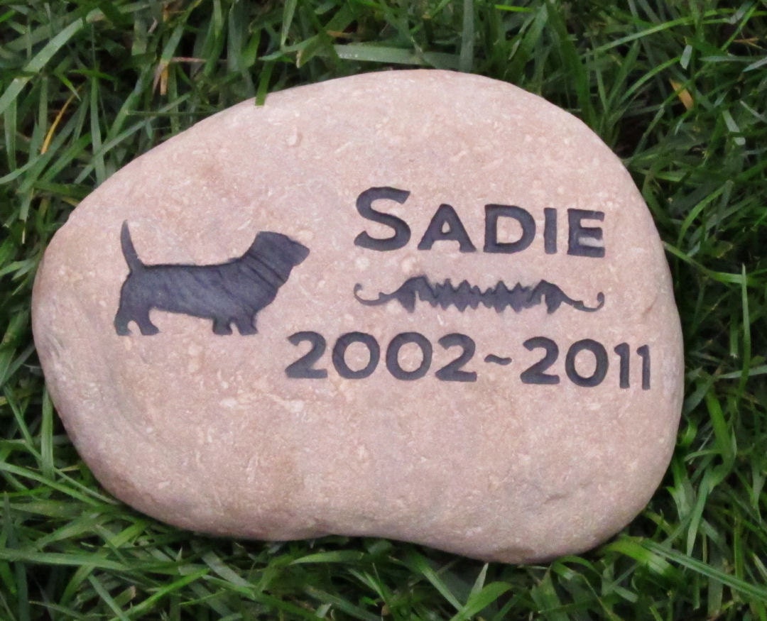 PERSONALIZED Dog Memorial Stone Basset Hound & Other Breeds