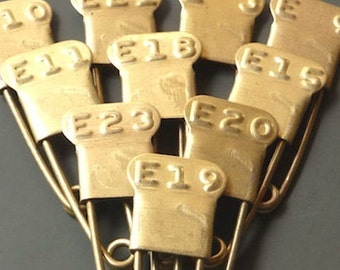 6- Vintage Laundry Pins Brass Embossed Letter F Numbered Marker Pin Tags