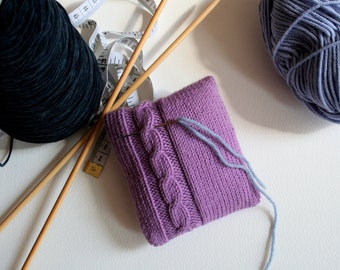 Knit your own lavender-filled pin cushion (pdf pattern)
