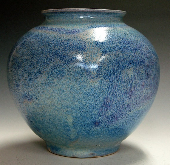 Porcelain collectable vase turquois blue chun glaze