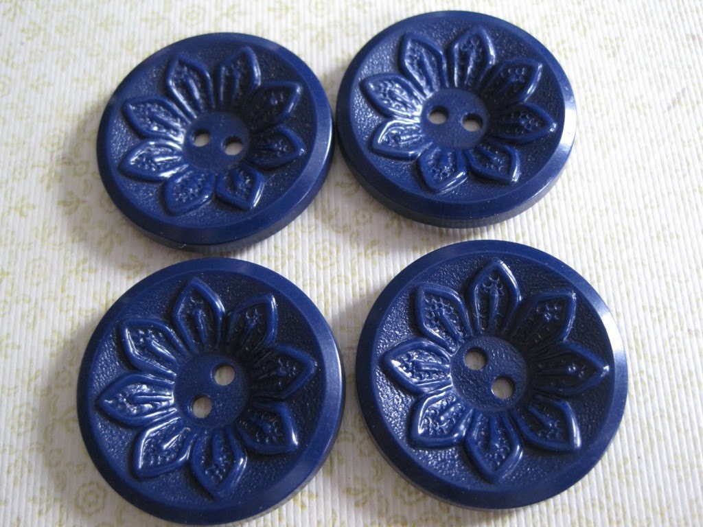 navy blue shirt buttons