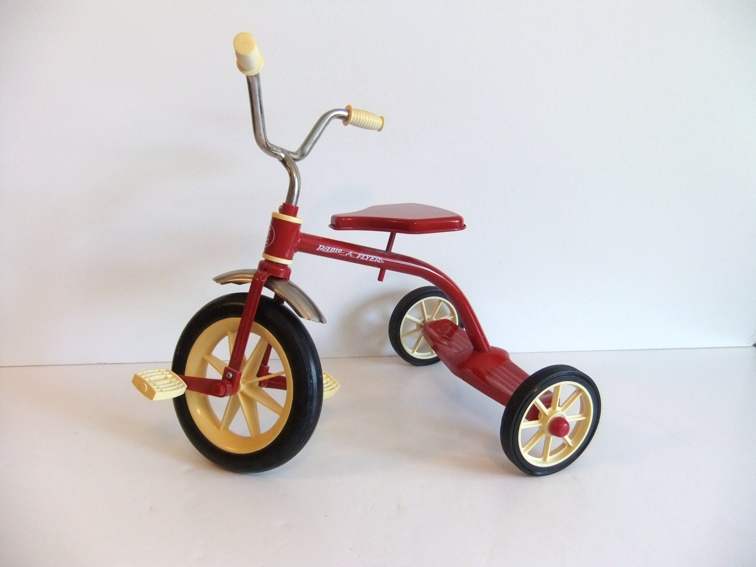 radio flyer metal trike