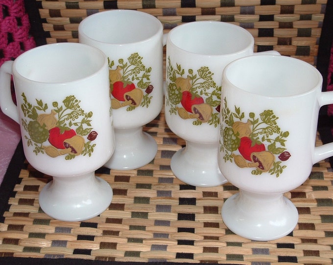 4 Vintage Milk Glass Cups featuring Mushrooms and Other Vegetables, Coffee Serving Cup, Retro Veggie Cup Set, Mushroom Drinking Mugs
