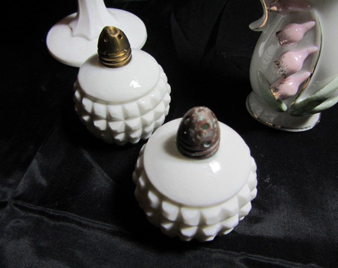 Set of Diamond Point Milk Glass Salt and Pepper Shakers Made in Japan, Salt and Pepper Milk Glass Set, Mid Century Milk Glass S & P Set