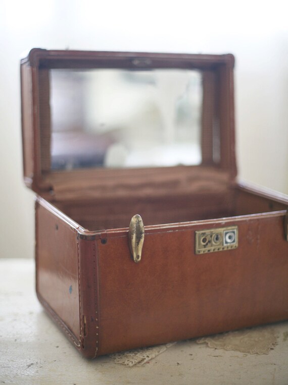 vintage train case