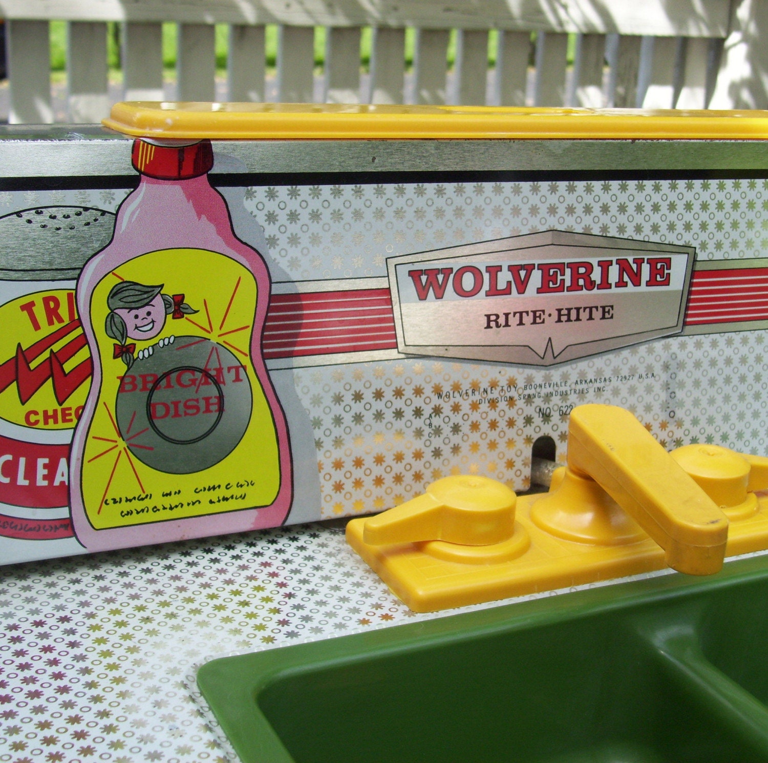 wolverine metal toy kitchen