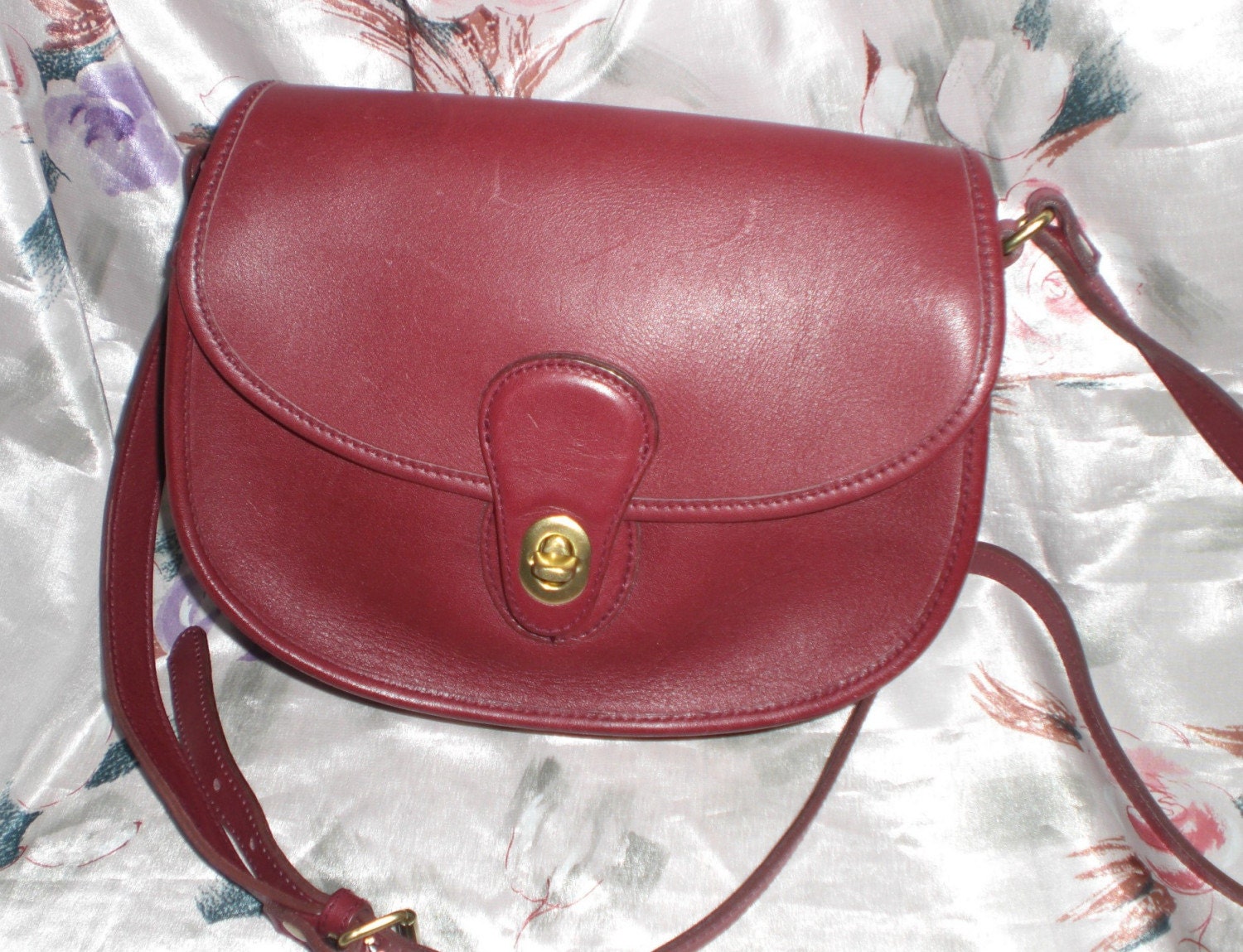 All leather vintage purse. Burgundy color .Hunt Club by RusticHill