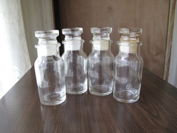 stoppers vintage bottle of Jars 4 Lot Apothecary Small Jars / set 4 Vintage / Pharmacy of