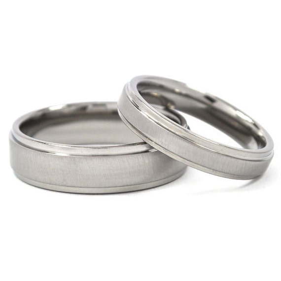 New His And Hers Wedding Band Set Titanium Rings: