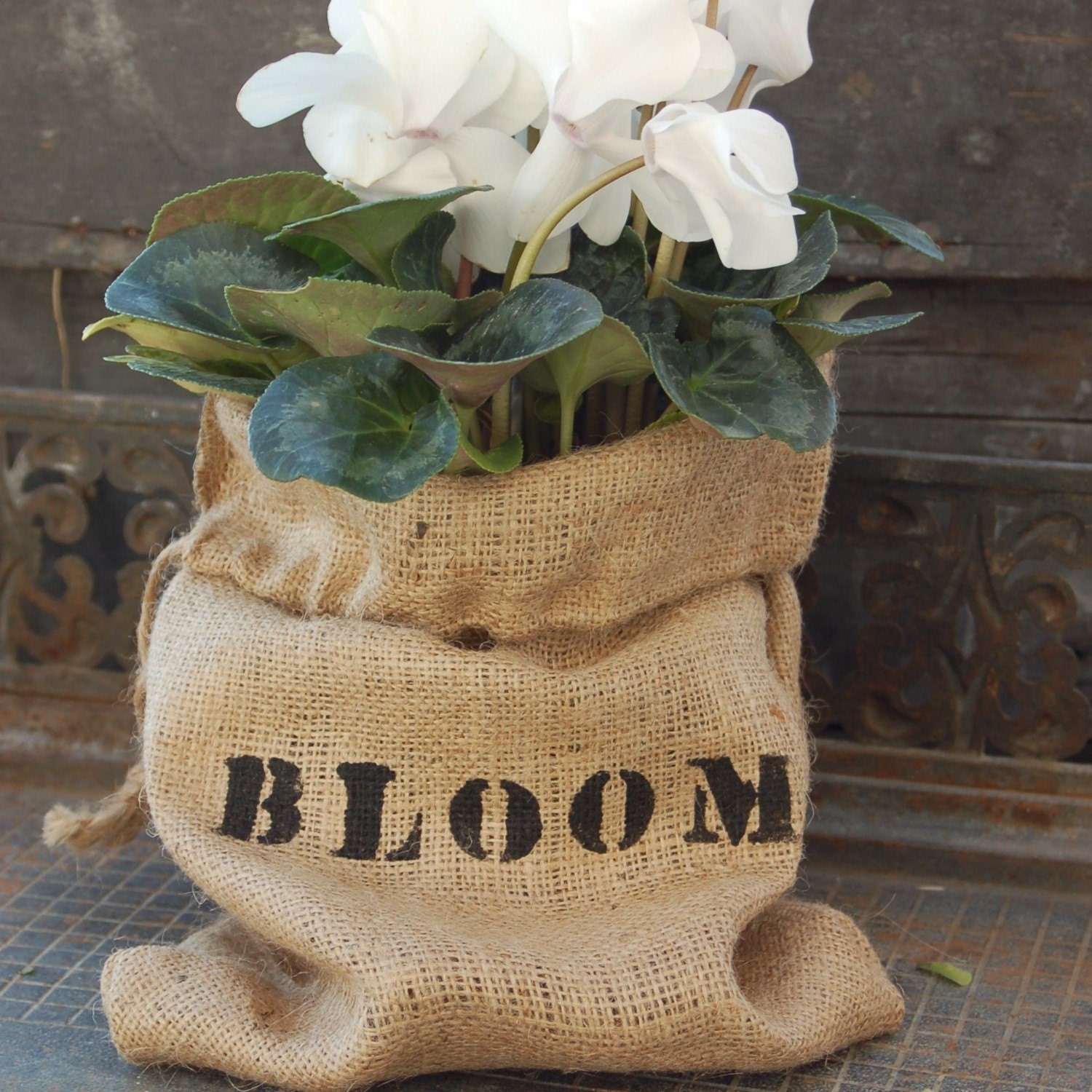 Mini Burlap Bag with Bloom