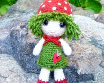 Amigurumi - Strawberry Qtie - Crochet Amigurumi doll pattern / PDF