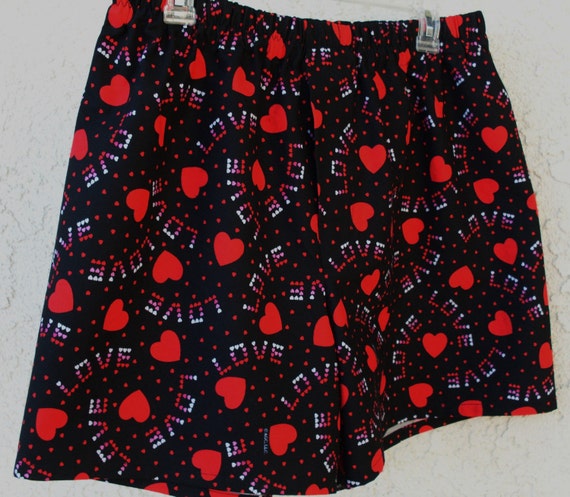 Black and Red LOVE Hearts Boxer Shorts M 34-36