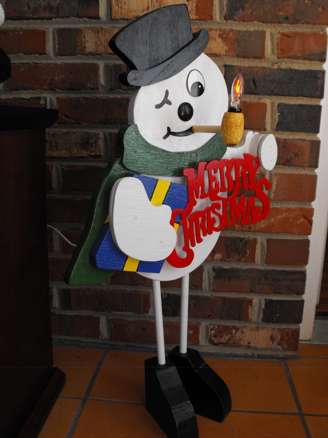 Frosty the Snowman with Corncob Pipe