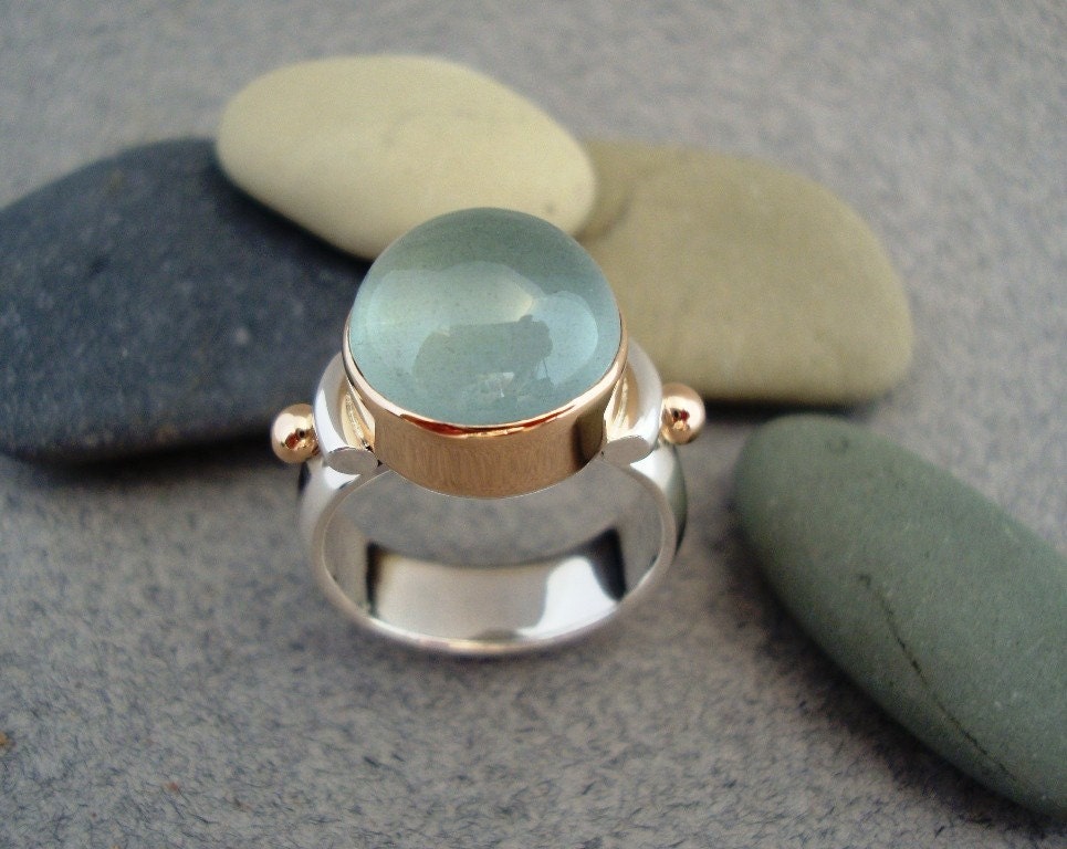 aquamarine yellow gold ring