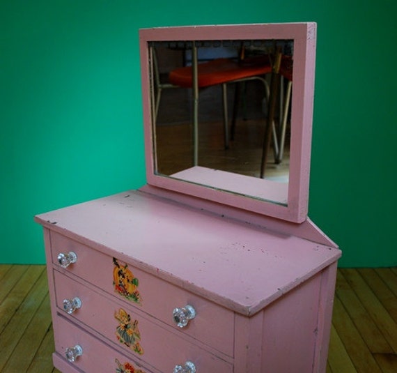 toy dresser