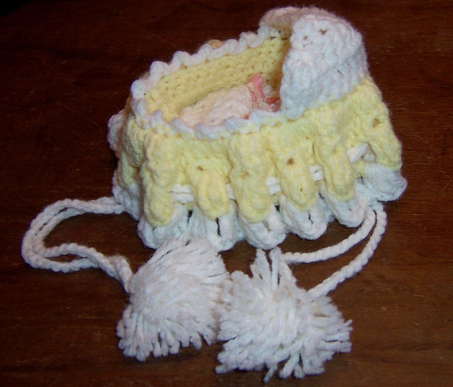 VINTAGE CROCHET BABY DOLL PURSE