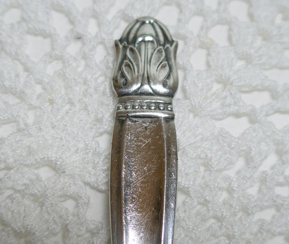 Holmes & Edwards IS Silverplate Butter Spreader in Danish