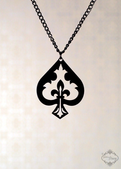Fleur de lis Spade necklace in black stainless steel alice