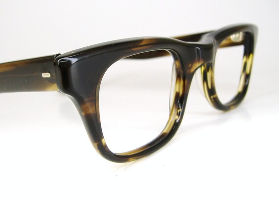 Vintage Mens Brown Tortoise Horn Rim Eyeglasses Frame NOS