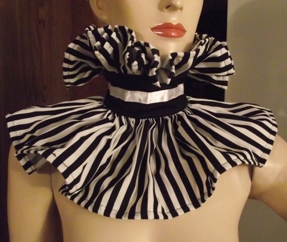 LAST Psyco Circus Collar Choker Ruffled Black and White