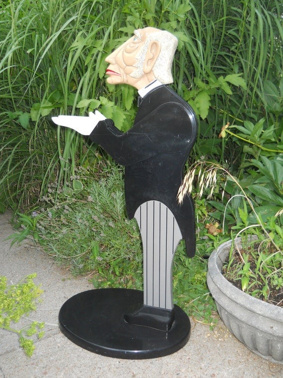 Items similar to vintage BOMBAY COMPANY BUTLER statue that holds tray