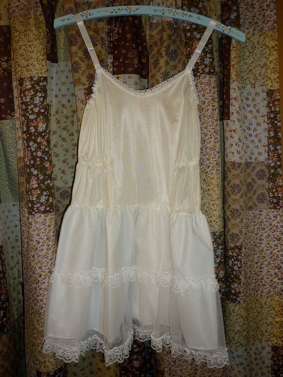 Vintage Girls Cream and White Dress Slip/Petticoat by Screechies
