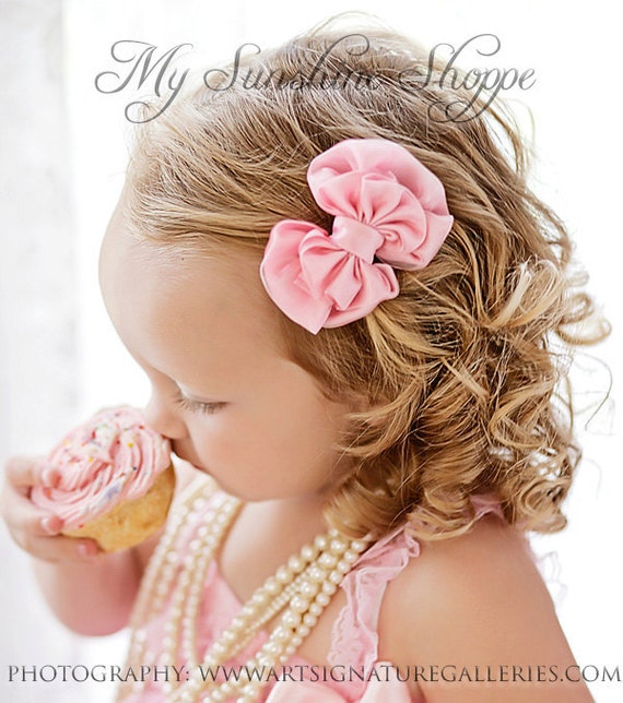 Boutique Style Baby Toddler Girls hair Bow by