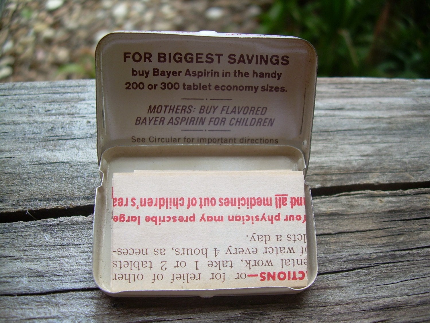Old Vintage Bayer aspirin tin with original Directions Look