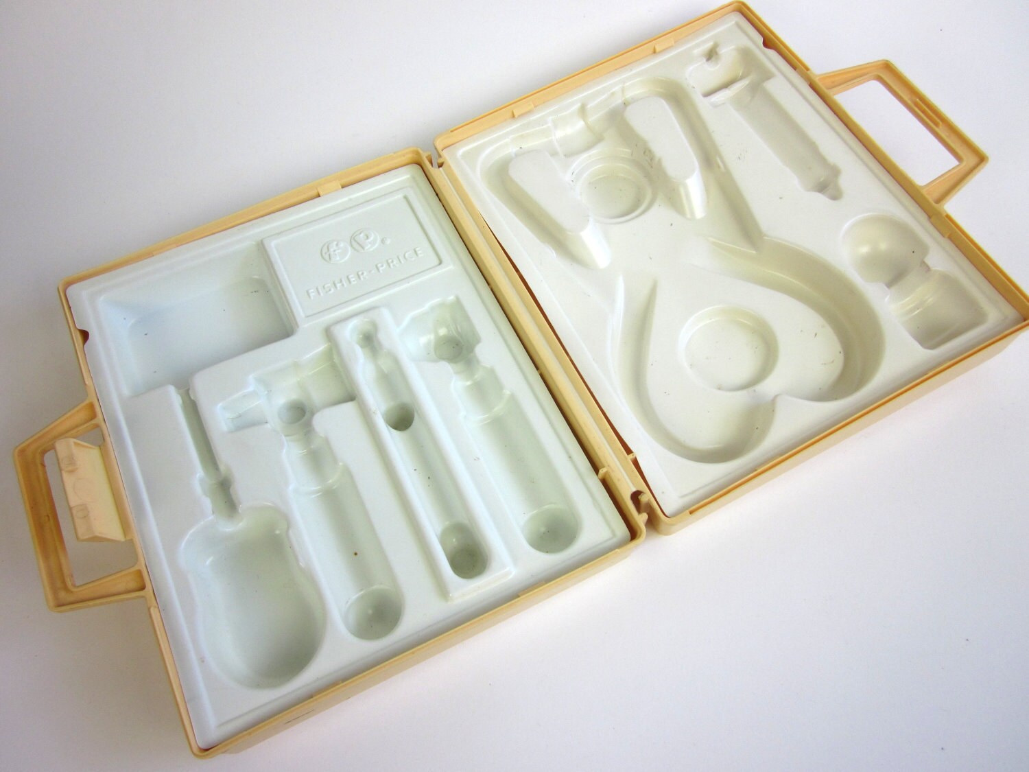 fisher price medical kit 1977