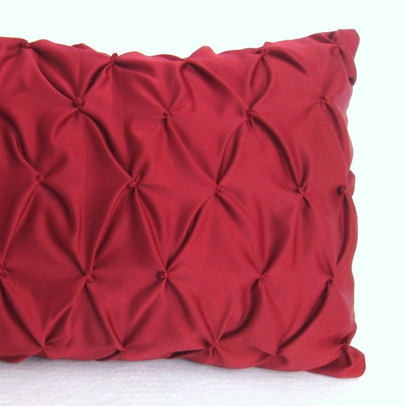 Knot Pattern Red Decorative Pillow by Petette on Etsy