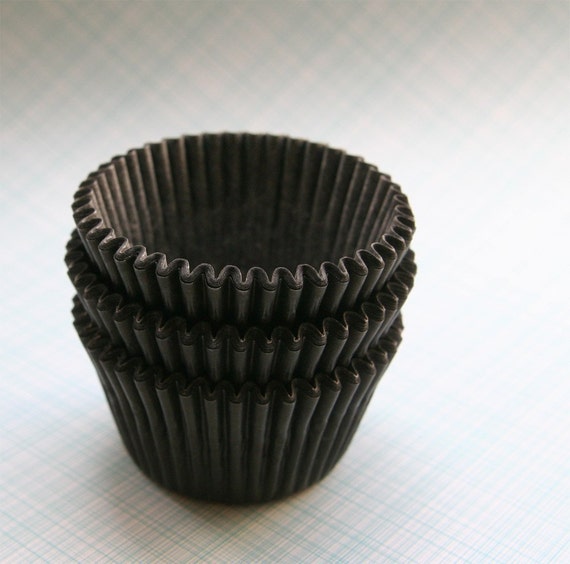 50 Black Cupcake Liners Solid Black Baking Cups by sweetestelle