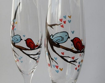 Hand painted Wedding Toasting Flutes Set of 2 Personalized Champagne glasses Love Birds on the branch