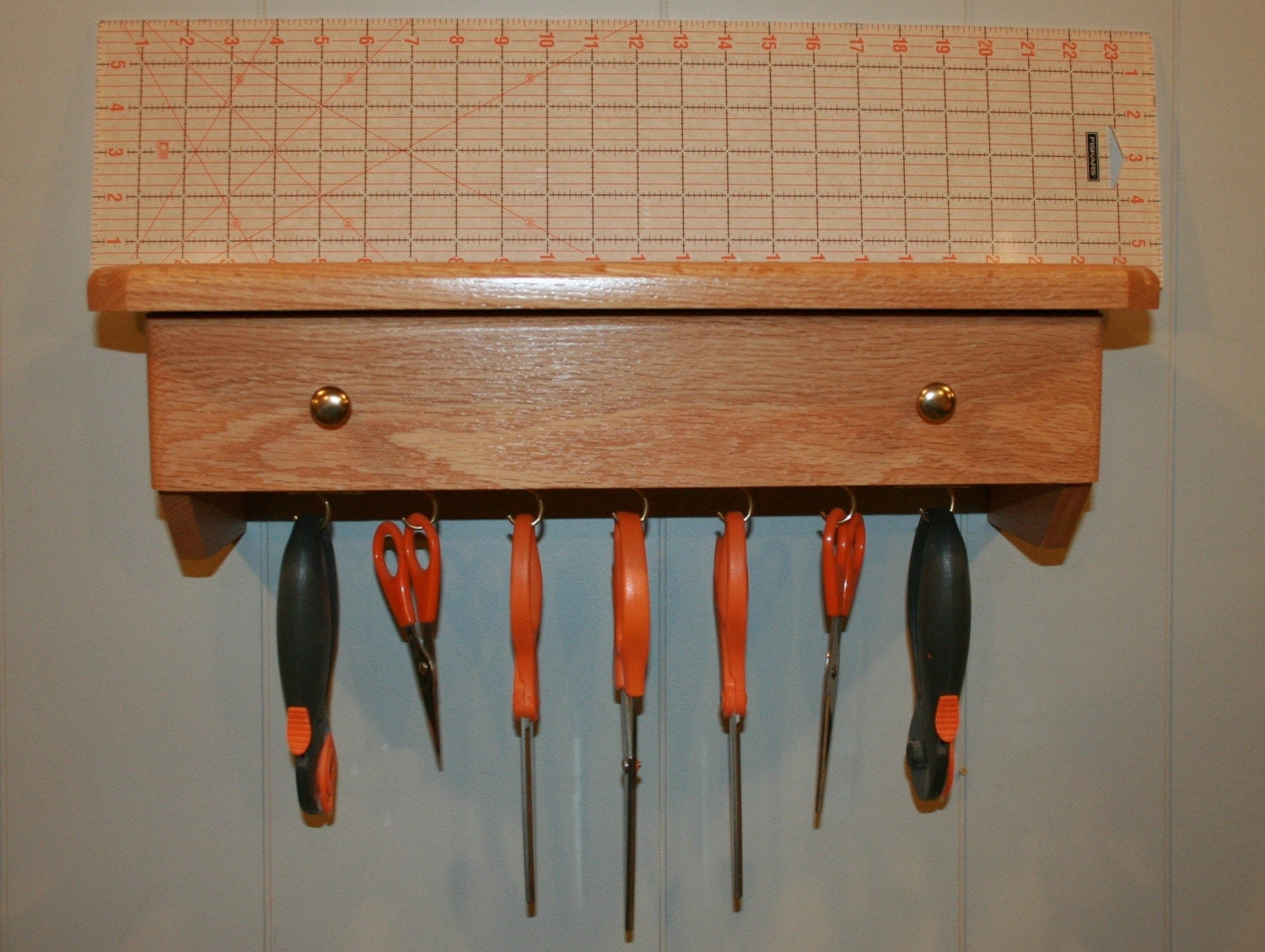 QUILTING RULER RACK RULER HOLDER SOLID RED OAK