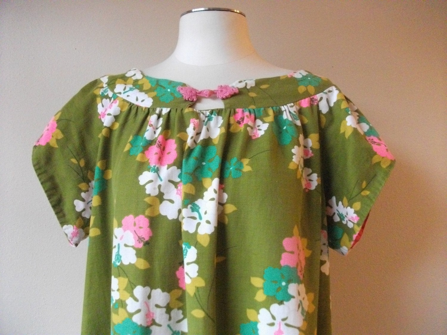 Olive Green 60s Hawaiian Dress Large RESERVED for MASINA