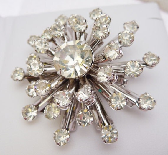 Rhinestone Star Burst Brooch