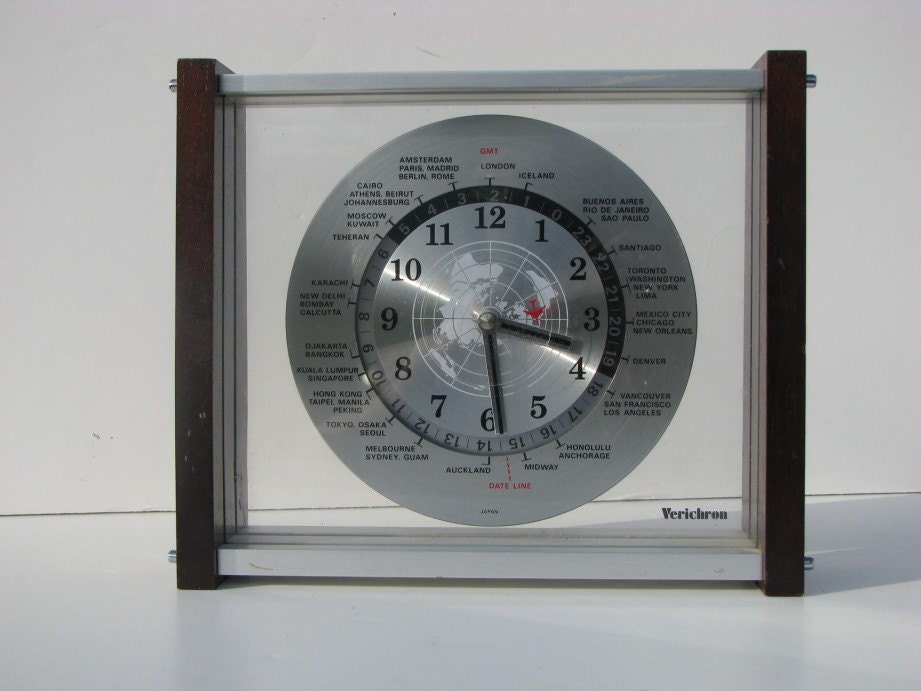 Vintage 1970's Verichron Airplane Quartz World Time Zone