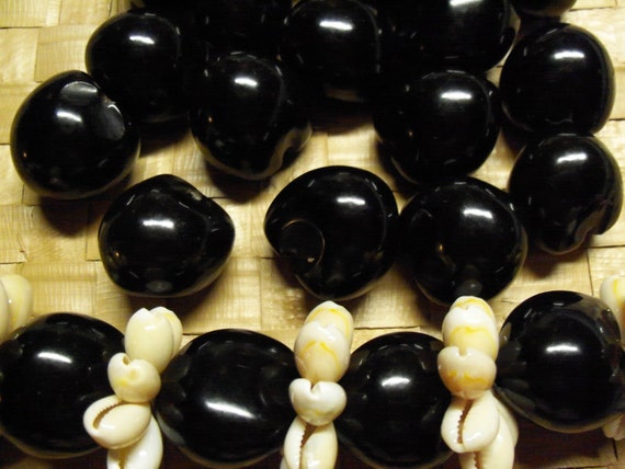 Solid Black Kukui Nuts Beads Hawaii for Leis by IslandArtByBonnie