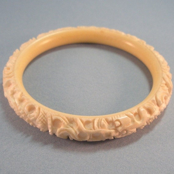 Intricately Carved IVORY DRAGON Bracelet