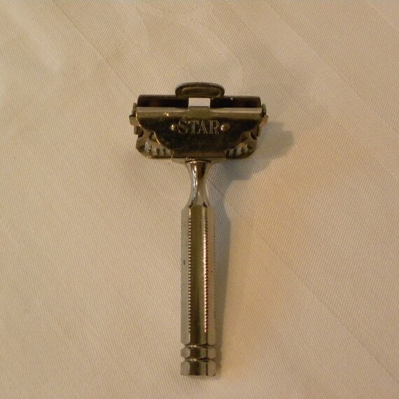 Vintage 1912 Star Brand Flip Top Single Edge Safety Razor