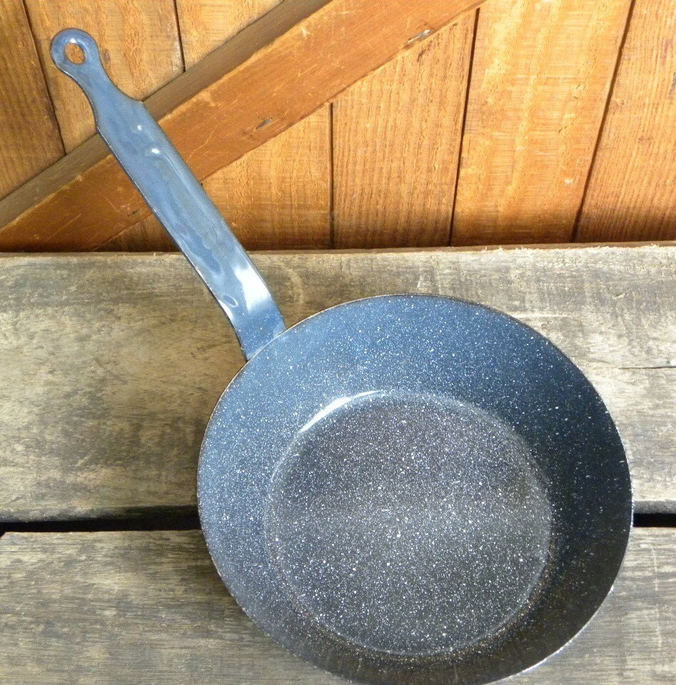 Vintage Frying Pan Dark Blue and white speckled Enamelware
