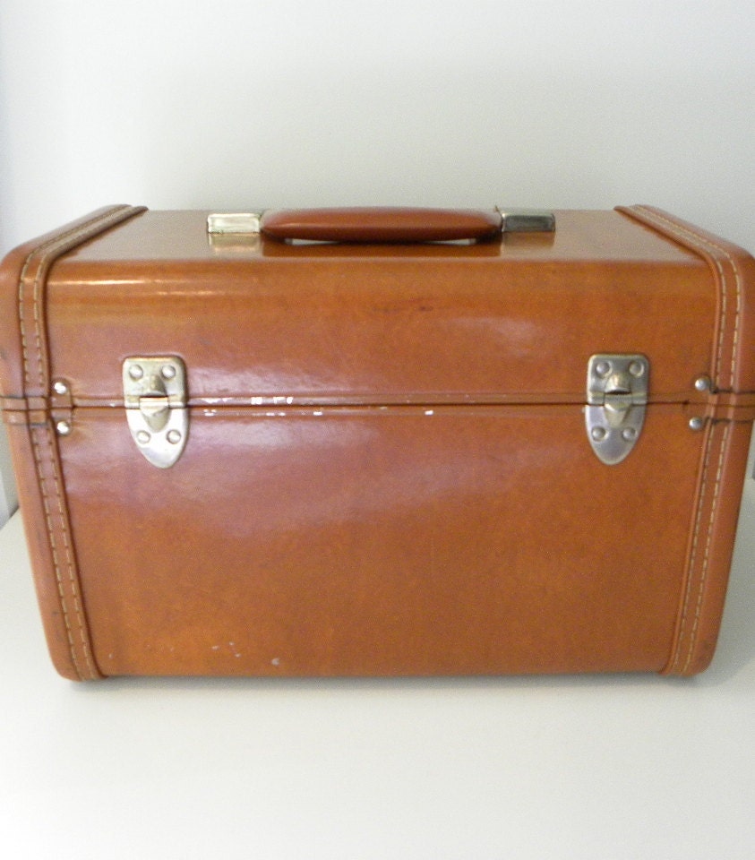 Vintage Train Case Royal Traveller Warm Caramel by RedRubyRetro
