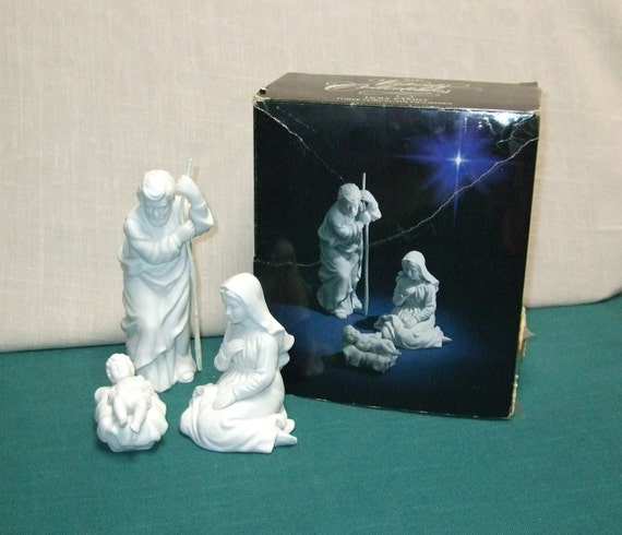 Avon Nativity Collectibles Jesus Mary Joseph by trudysattic