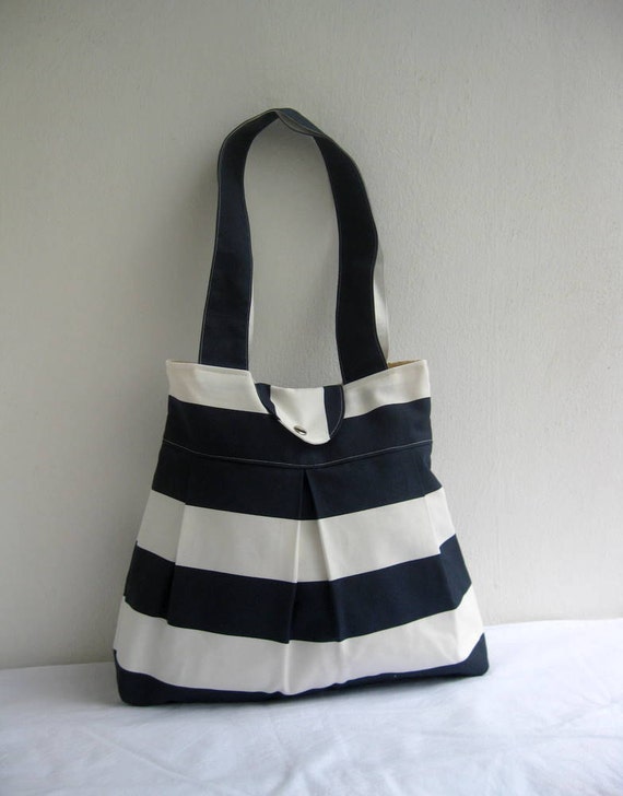 Big Tote-Double Straps-Large-Pleated-Black and White by marbled