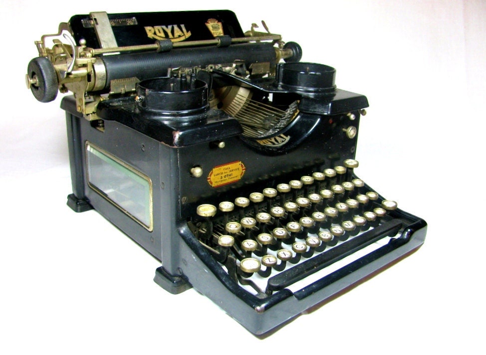 TYPEWRITER ROYAL No. 10 with Glass Windows on Sides 1927